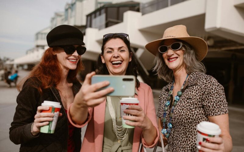 How to Choose Your Best Dating Profile Photos