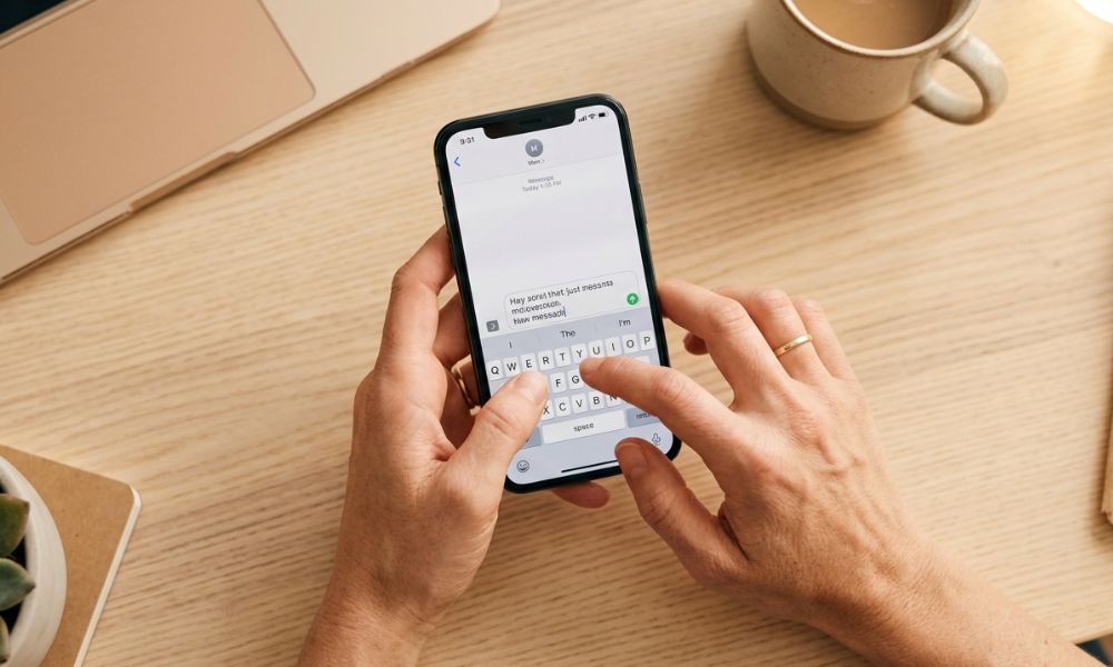 What to Text After a First Date