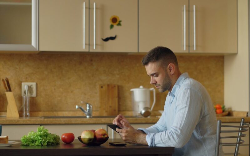 Signs She Is Losing Interest (And What to Do About It)